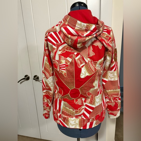 Hudson’s Bay 2008 Beijing Olympic Hoodie - Picture 4 of 7